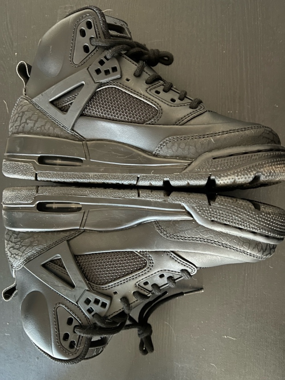 Black high top Air Jordans - Picture 5 of 8